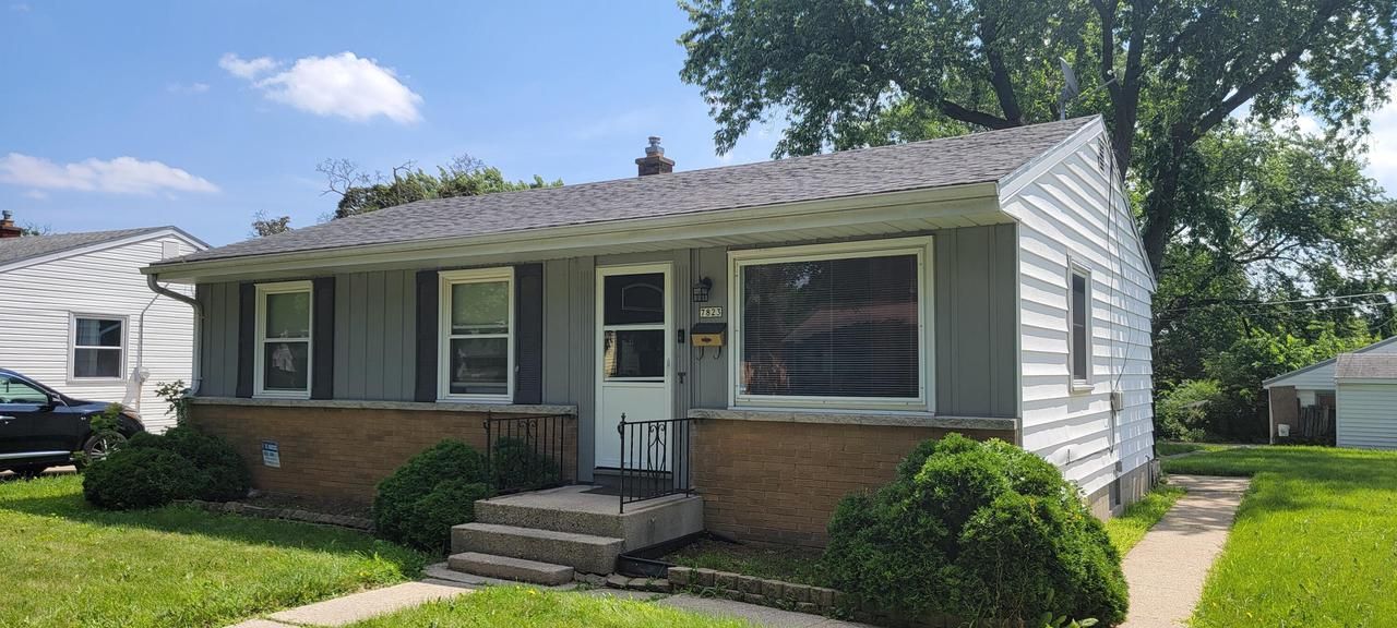 4724 North 80th Street