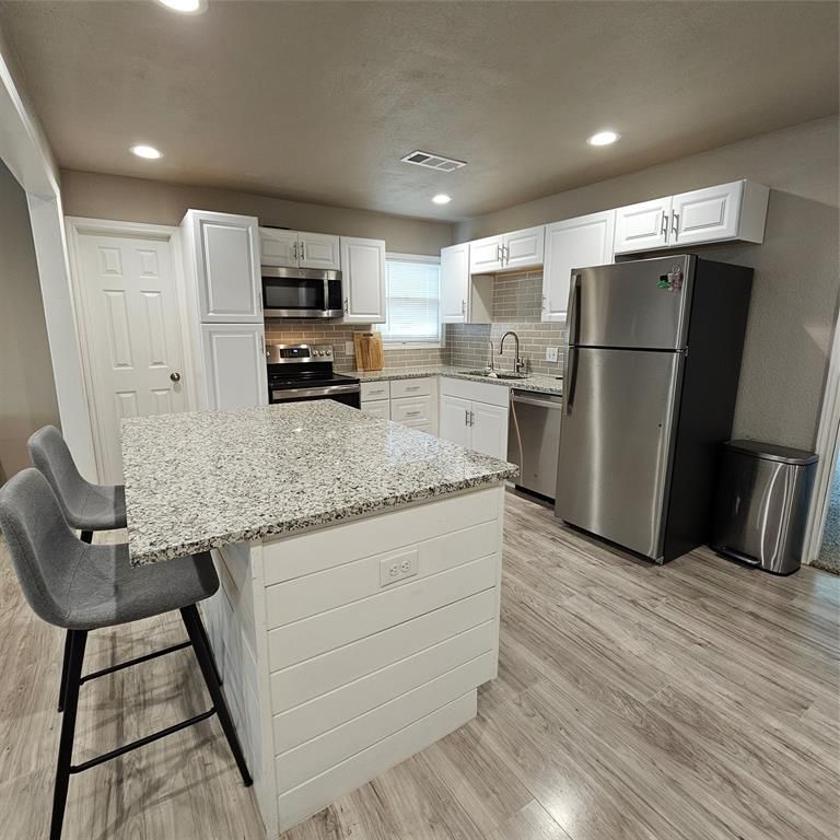 802 Brown Trail