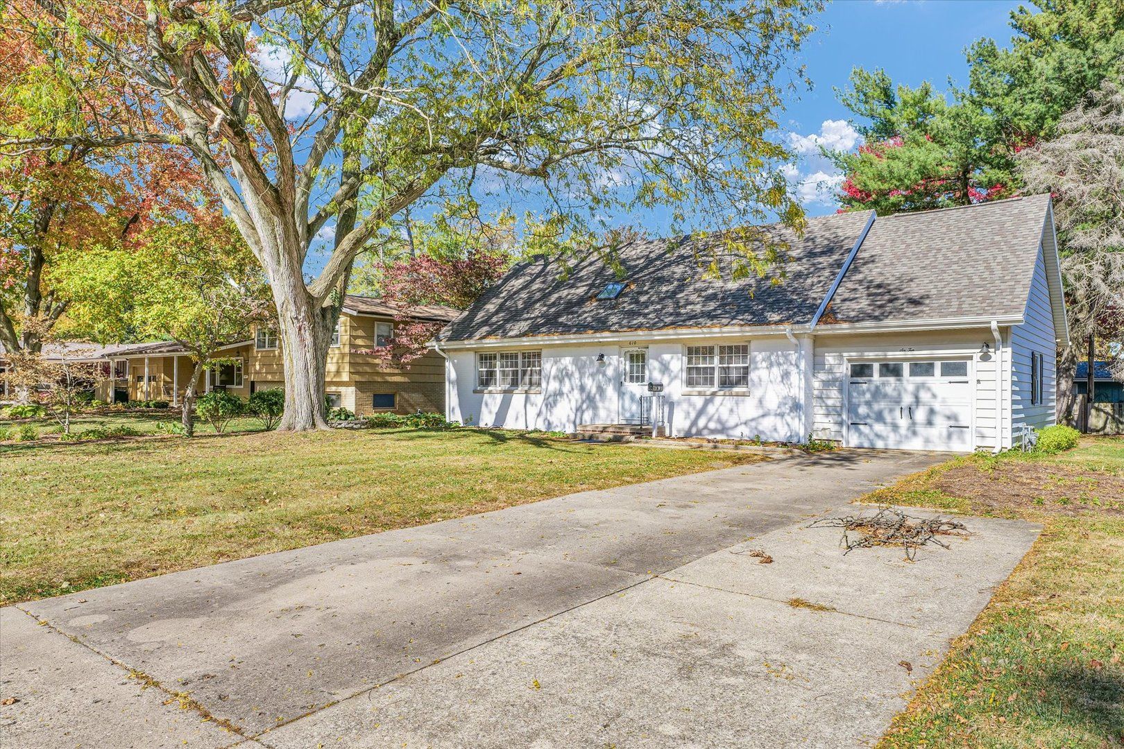 610 E Burkwood Court