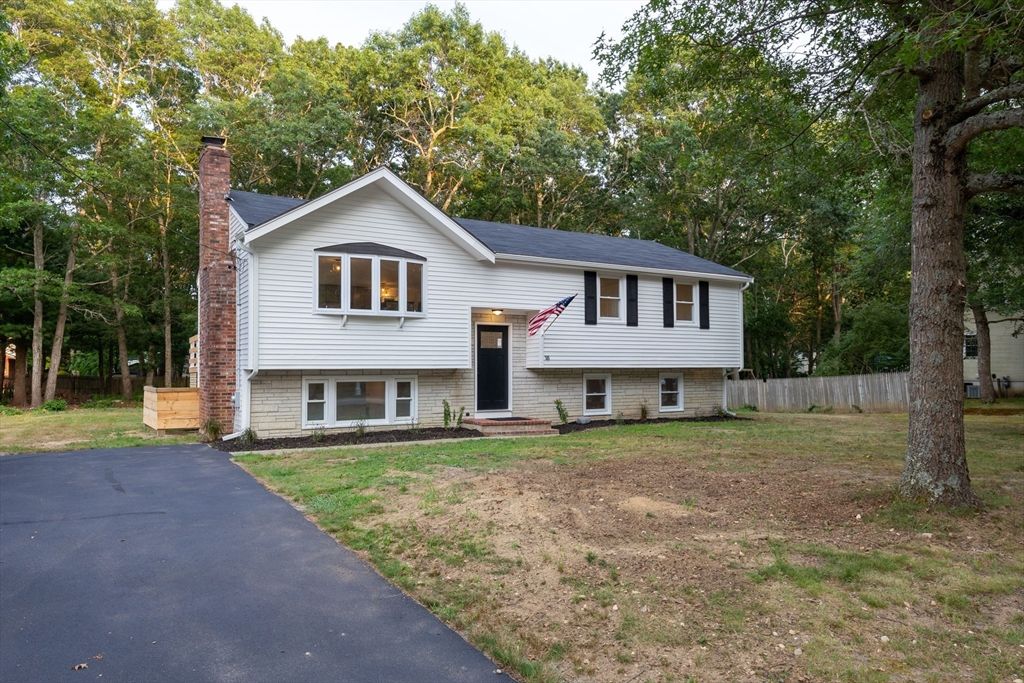 18 Montgomery Dr