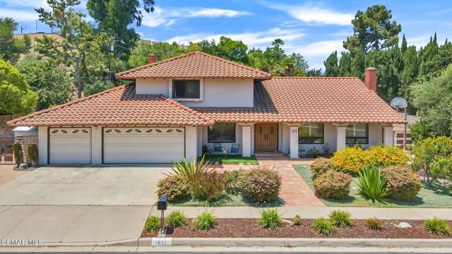 1661 Hendrix Avenue