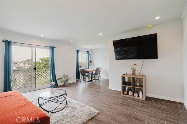 3734 S Canfield 330