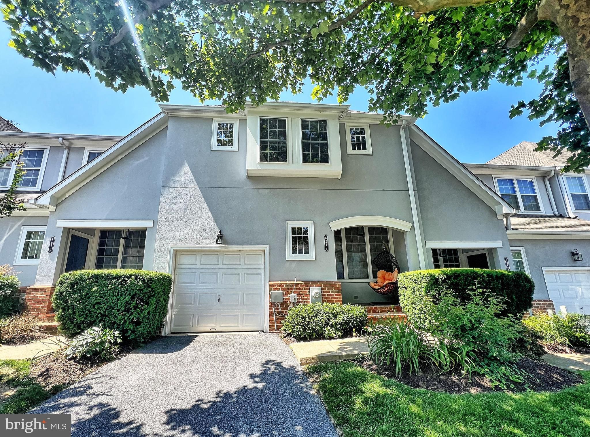 8819 Howard Forest 8819