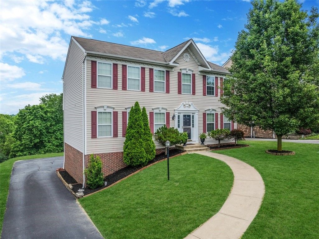 520 Panorama Dr