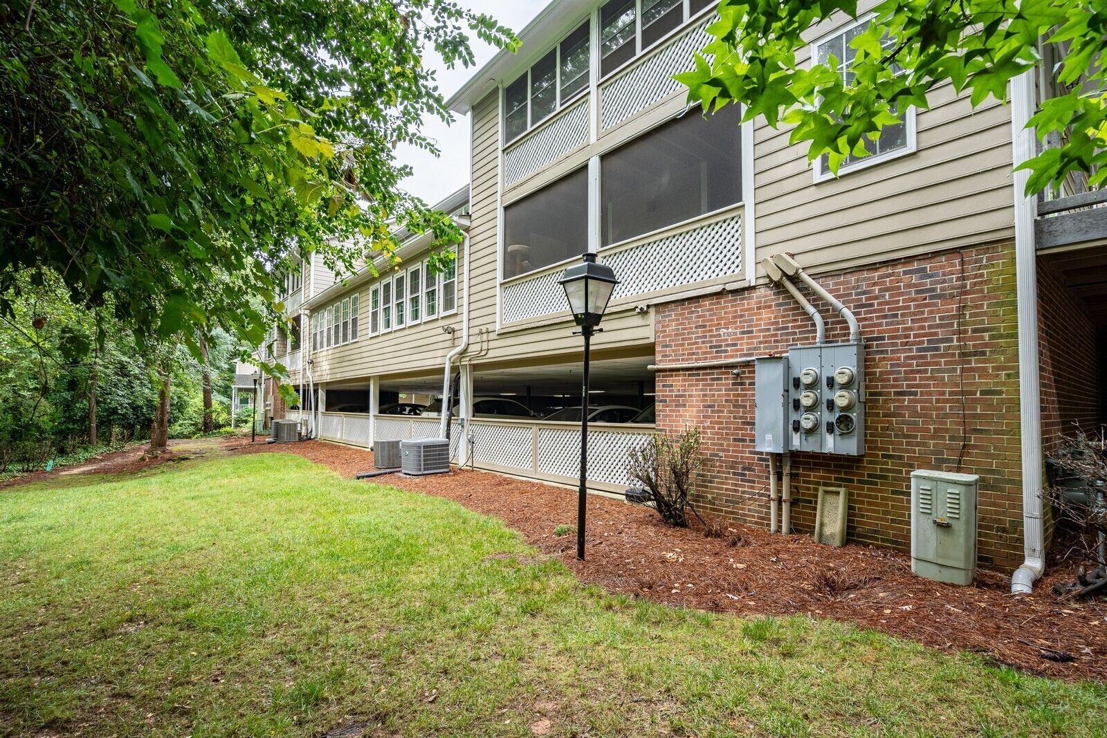 4523 Pineridge Circle