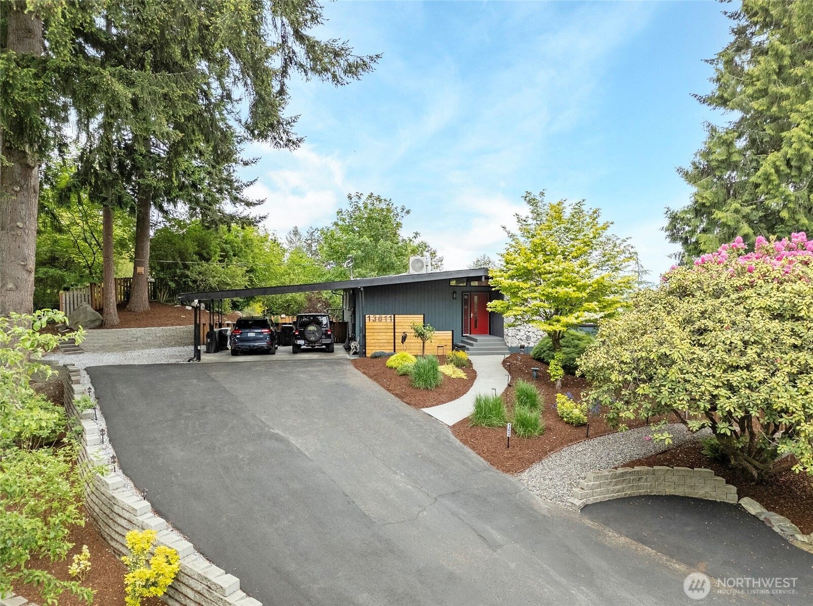 13611 Military Road E