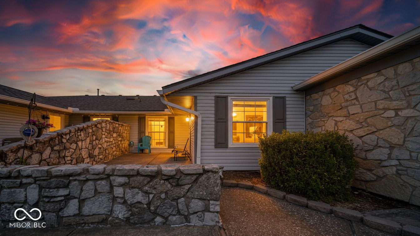 1001 Paradise Court F