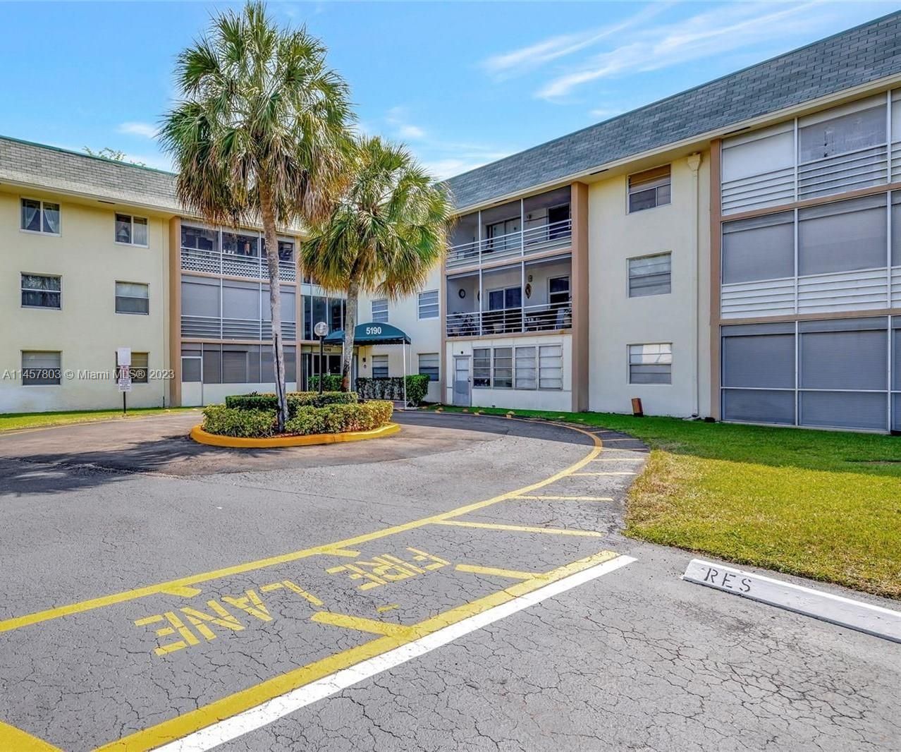 5190 E Sabal Palm Blvd 315