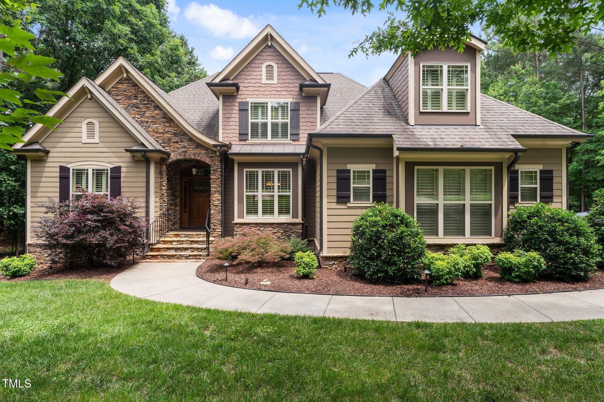 512 Belmont Circle