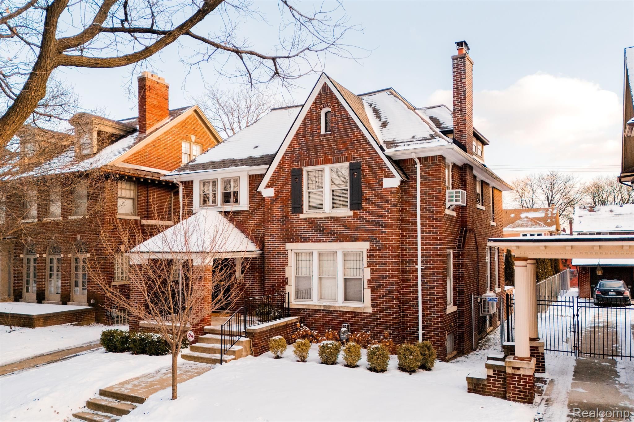 2509 Longfellow Street