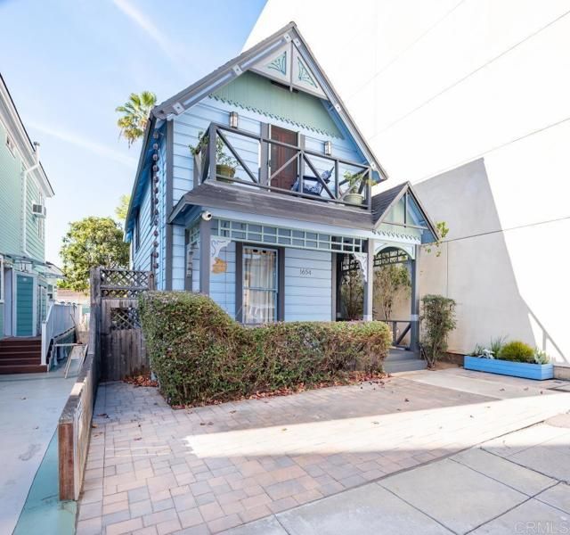 1654 Union Street