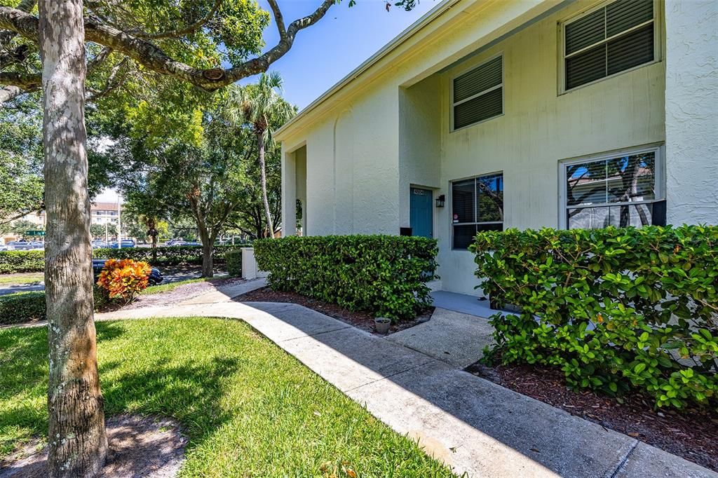 4504 La Carmen Court