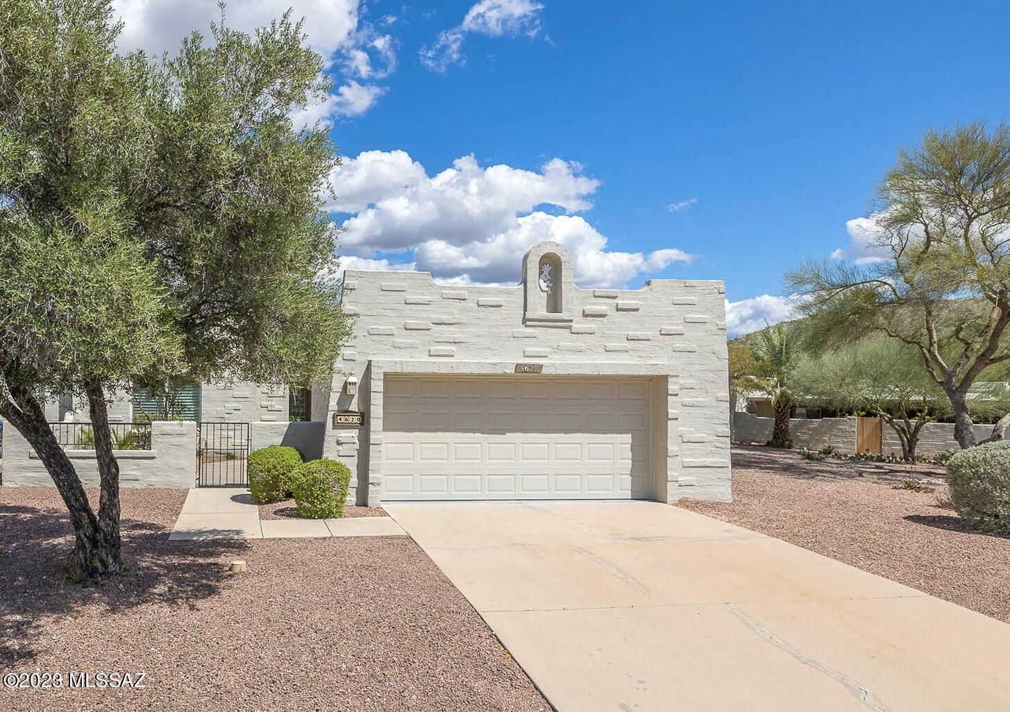 4620 N Mountain Quail Road