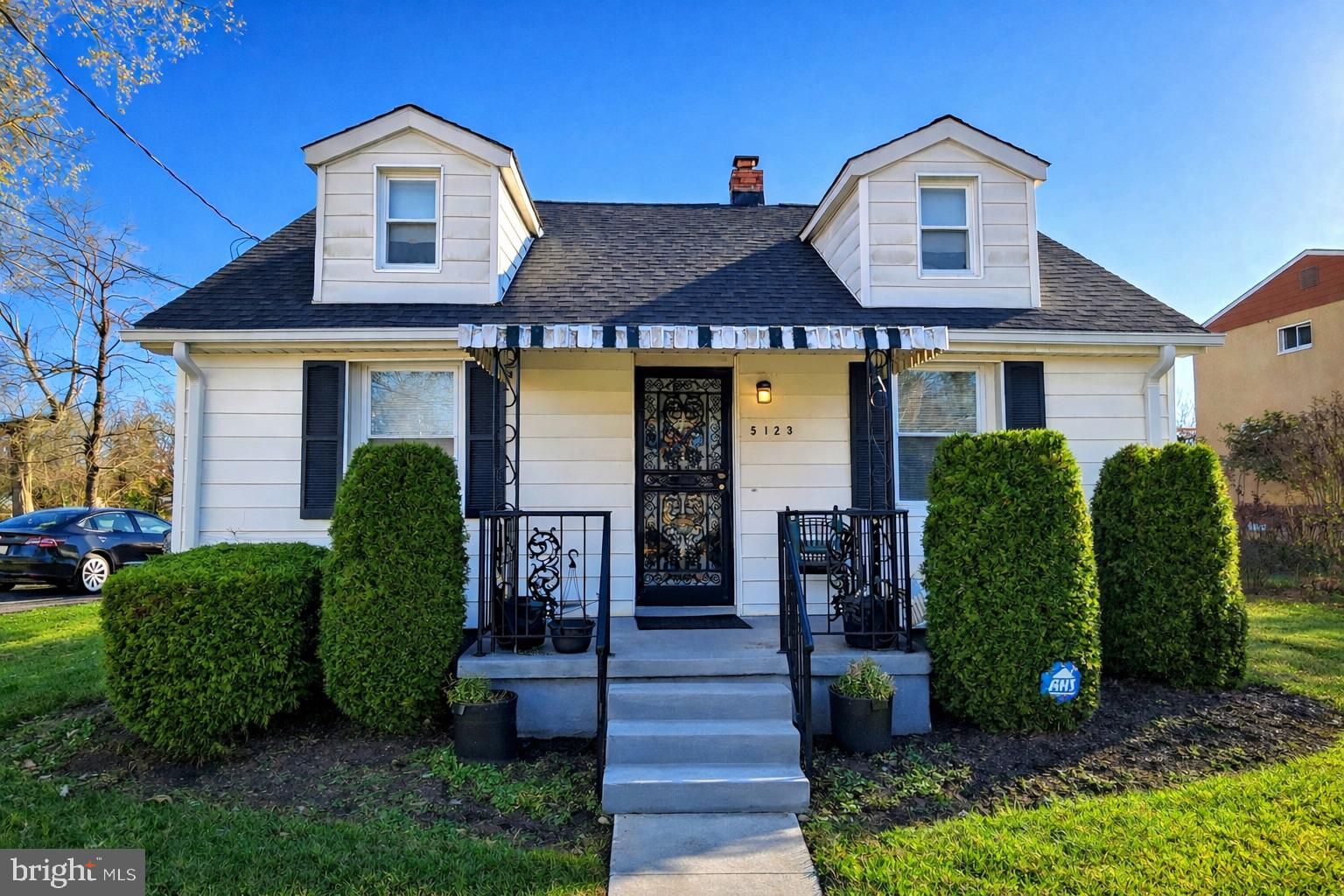 5123 Navahoe Street