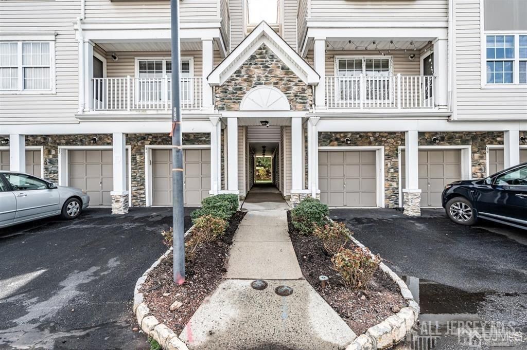 313 Prestwick Way