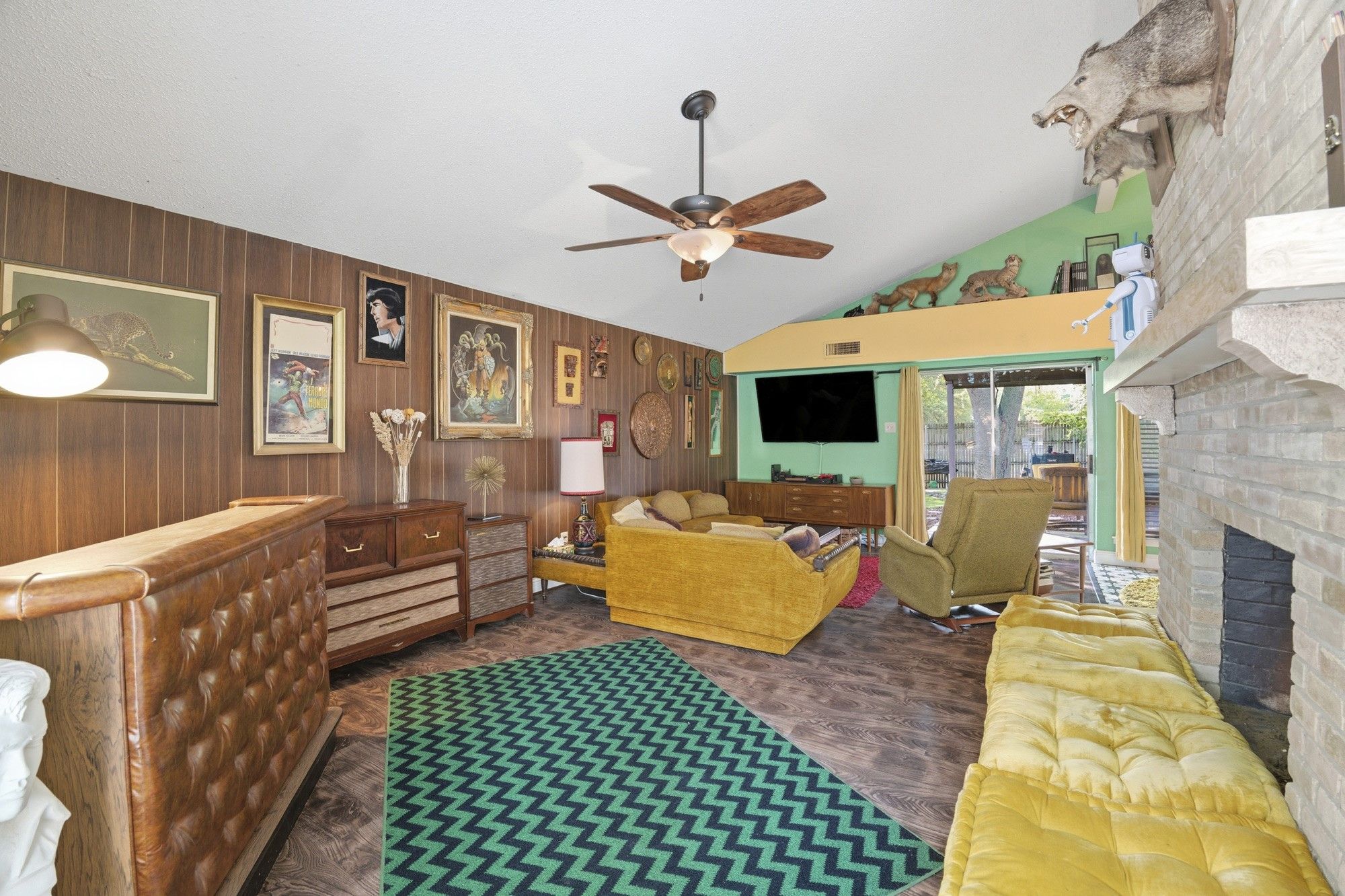 3206 Brook Glen Drive