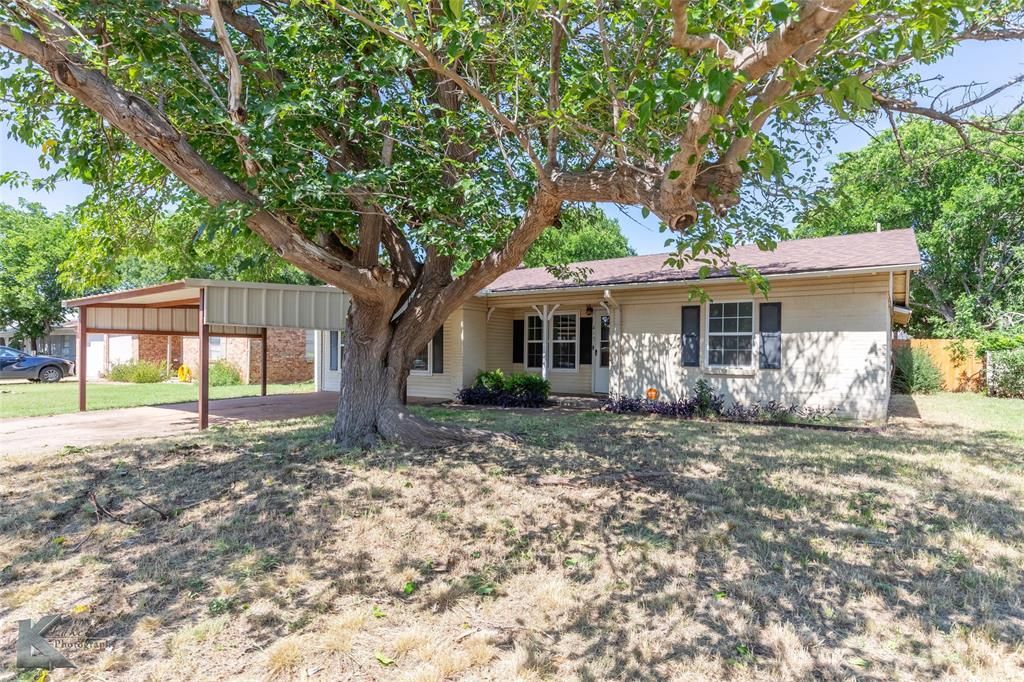 417 N San Jose Drive