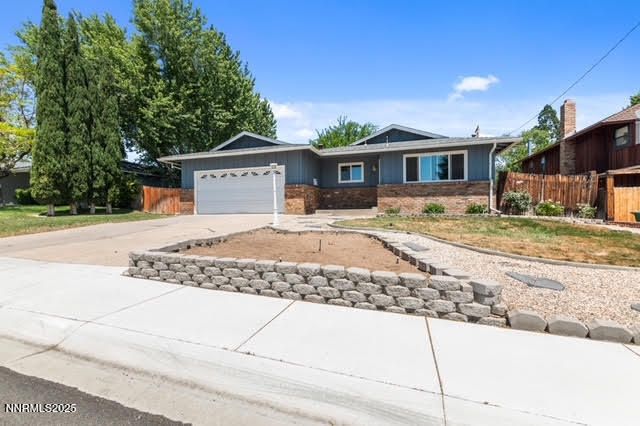 1975 Royal Drive