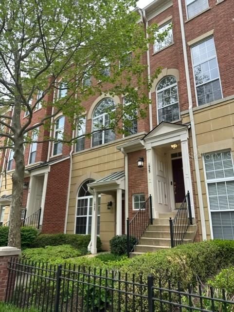 1923 Crescent Park Drive 105B