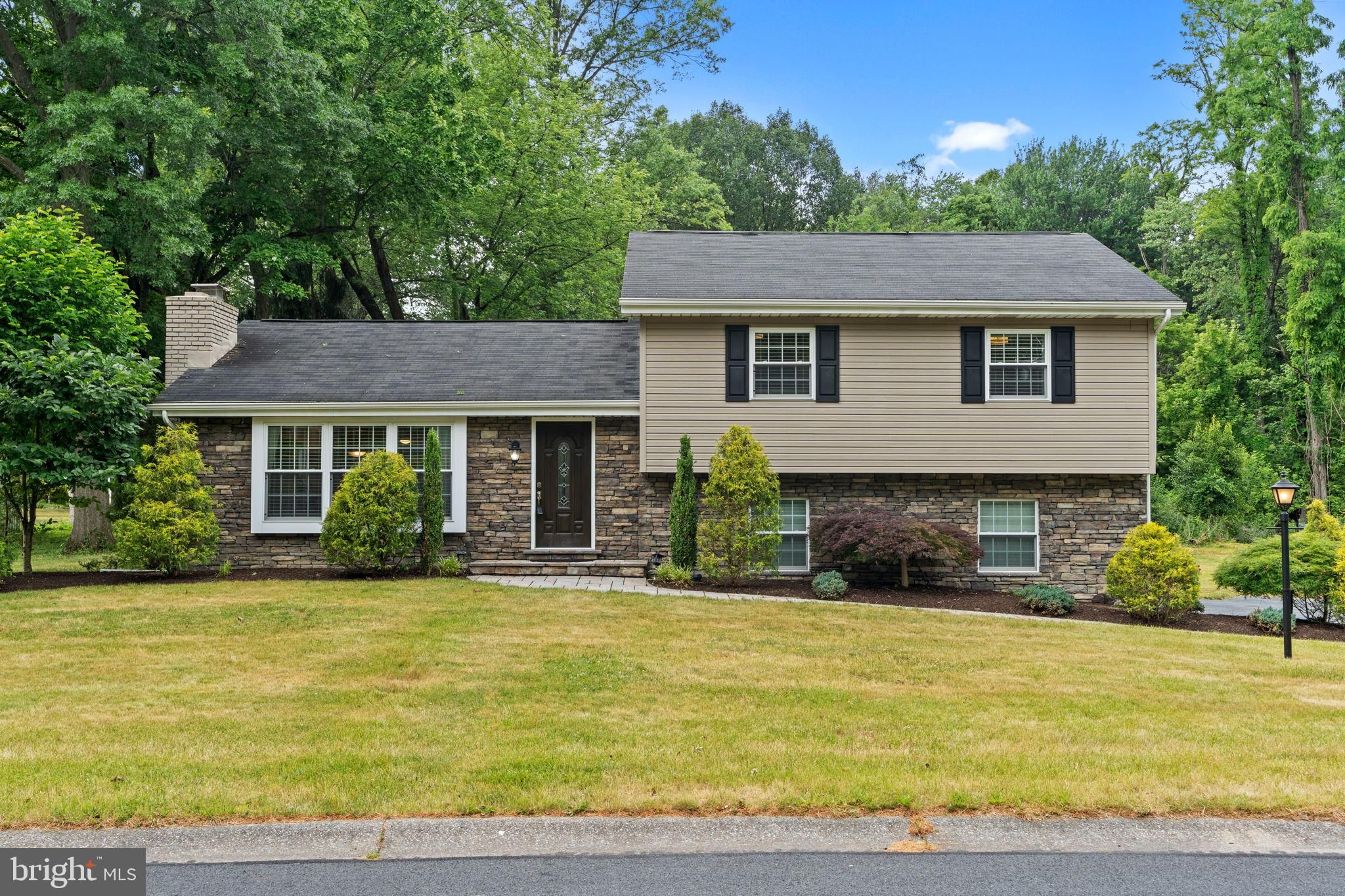 1341 Edgewood Drive
