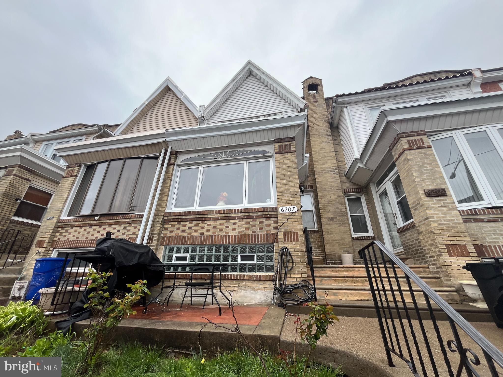 6207 Gardenia Street