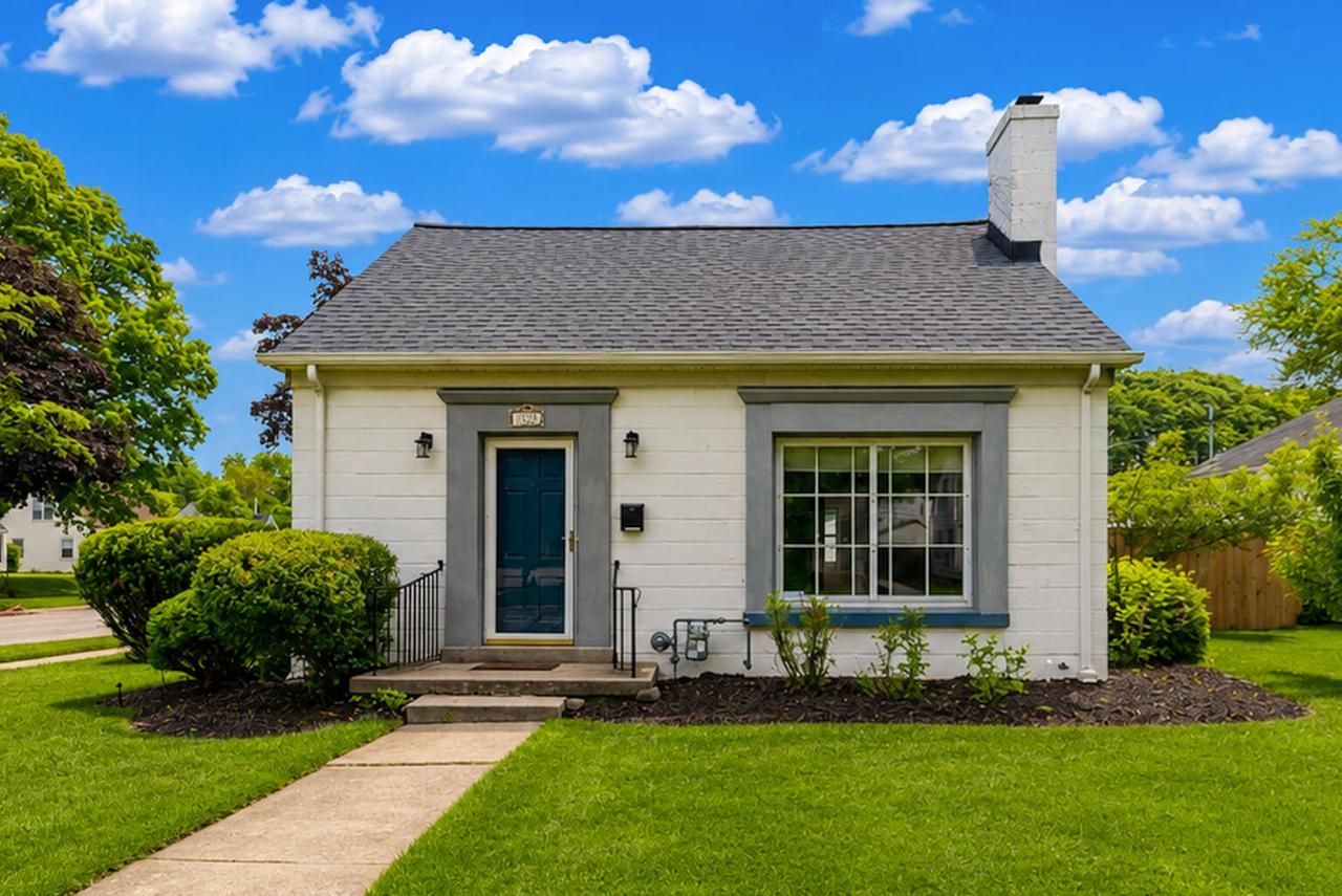 2702 S 46th Street