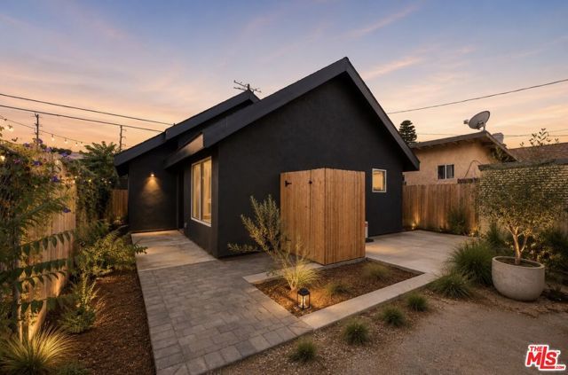 3536 Arroyo Seco Avenue