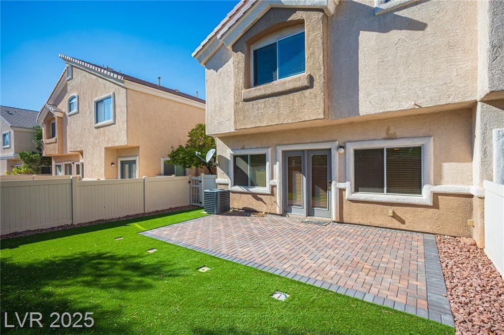 6720 Lavender Lilly Lane 2