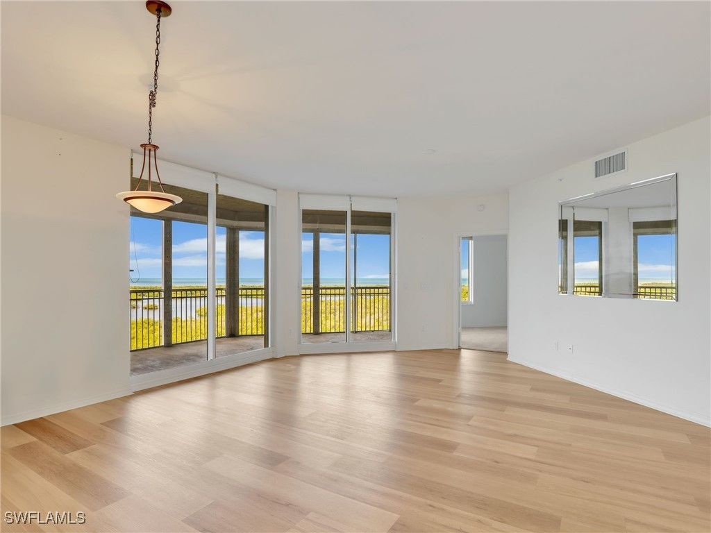 1001 Arbor Lake Drive 902