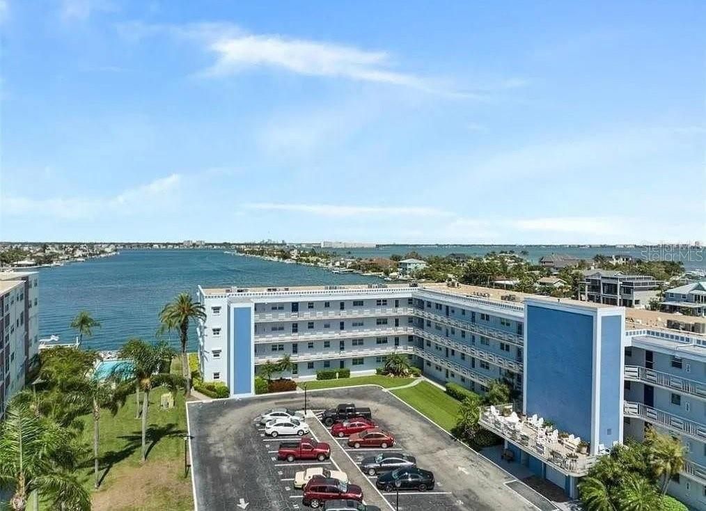 5555 Gulf Boulevard 312