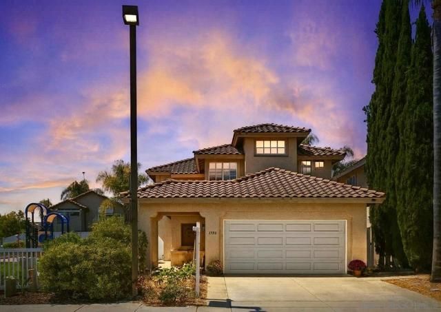 1593 Avenida Guillermo