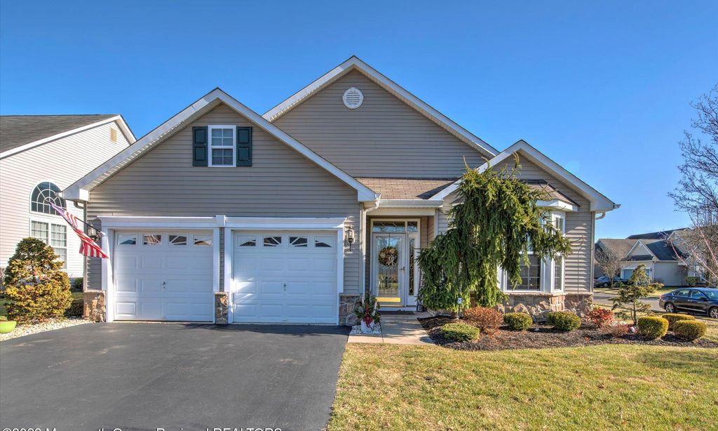 The Enclave at the Fairways