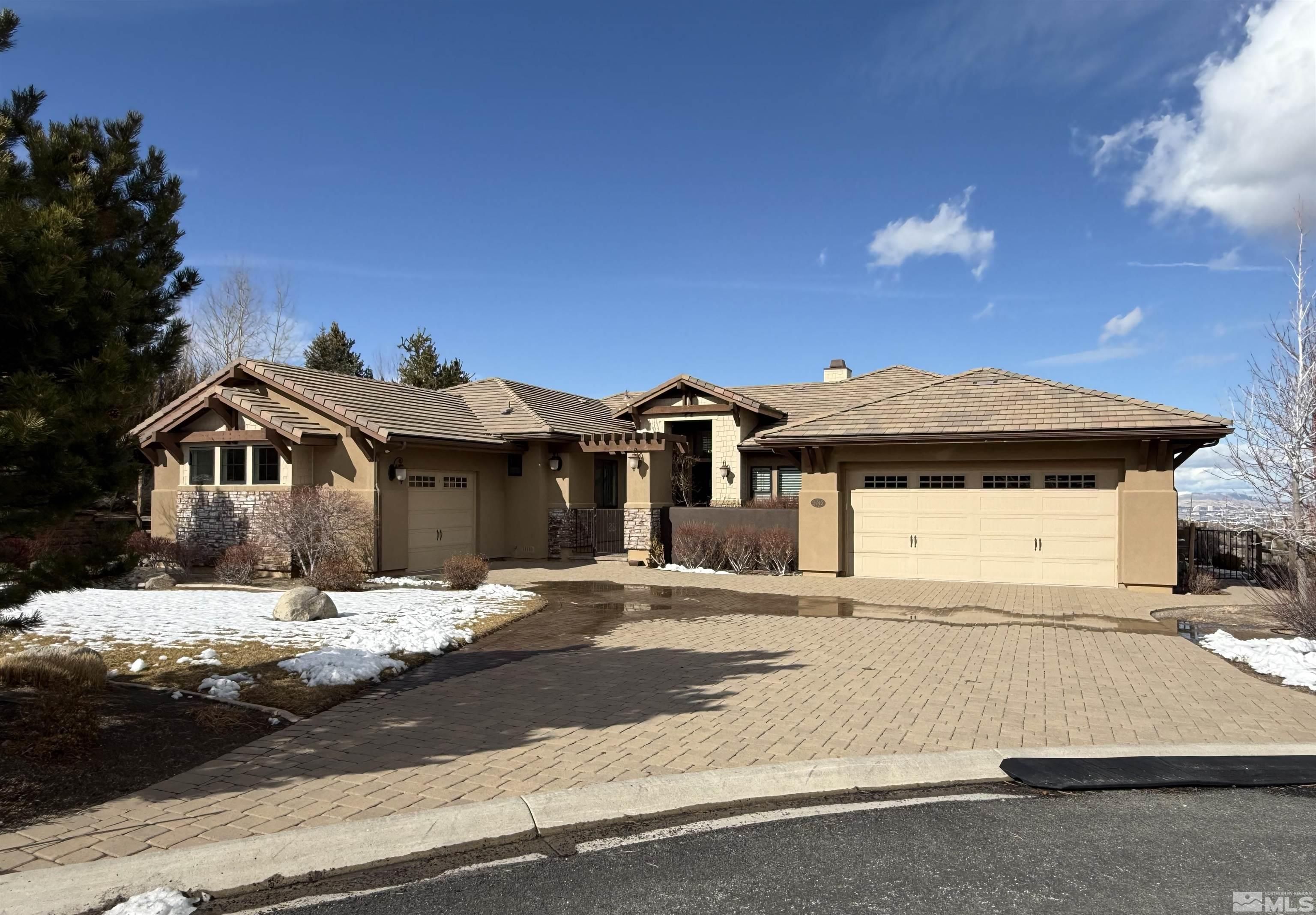 3745 Aspen