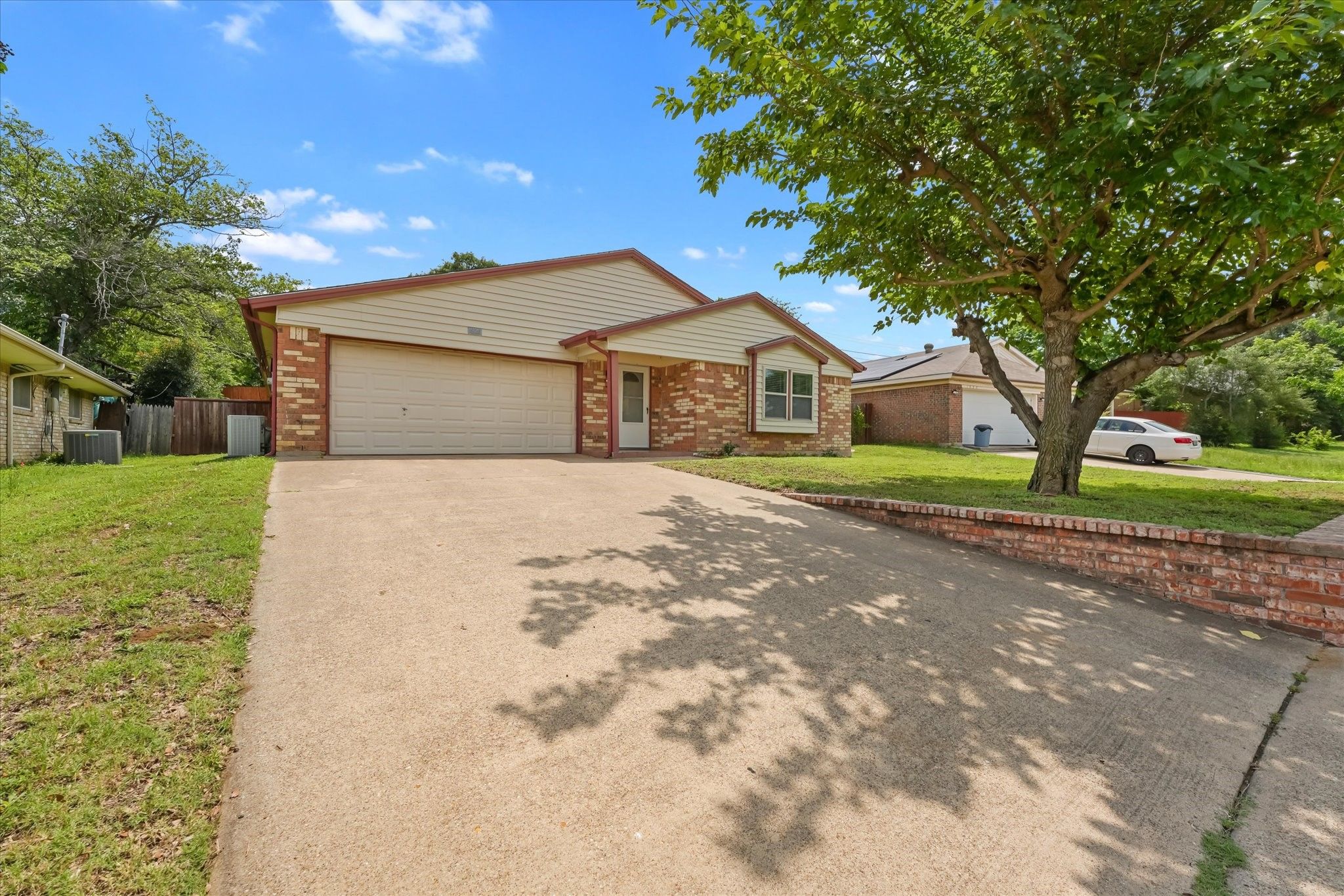 1926 Creek Wood Court