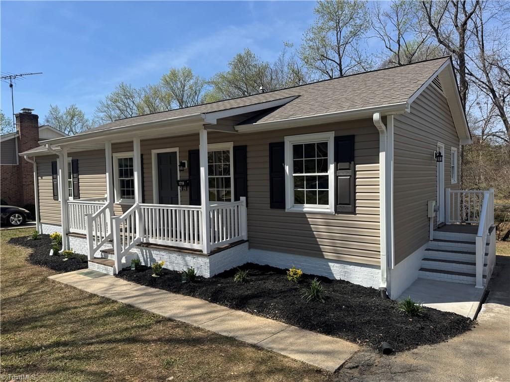 1719 Carolina Street