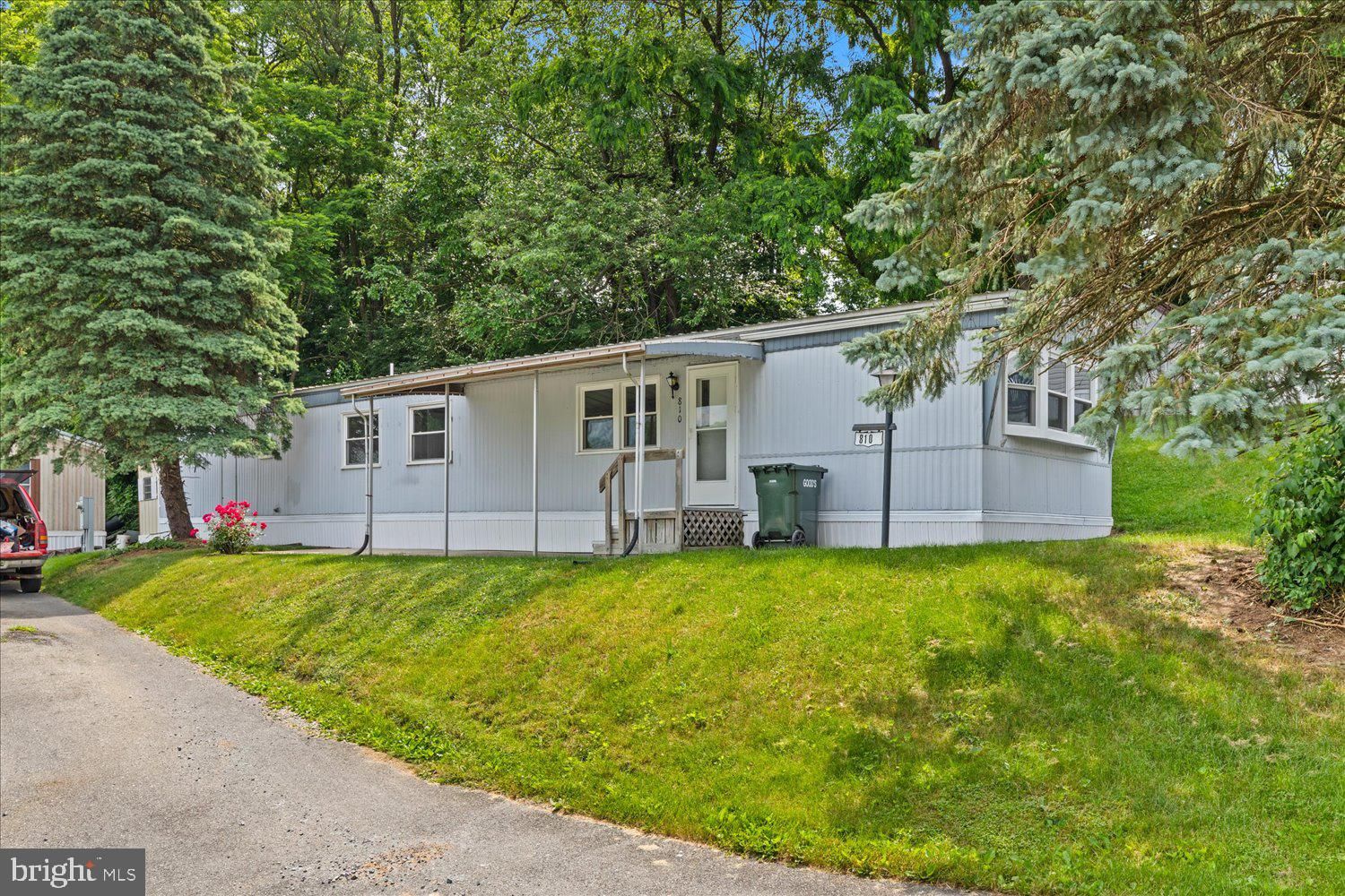 810 Wisteria Drive