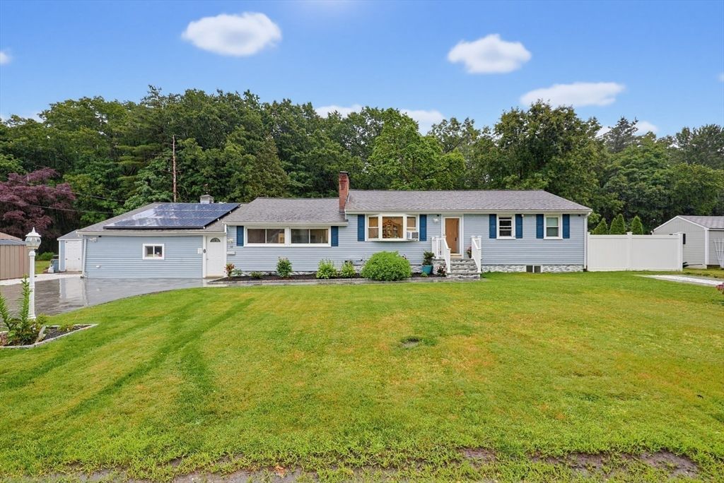 14 Country Ln