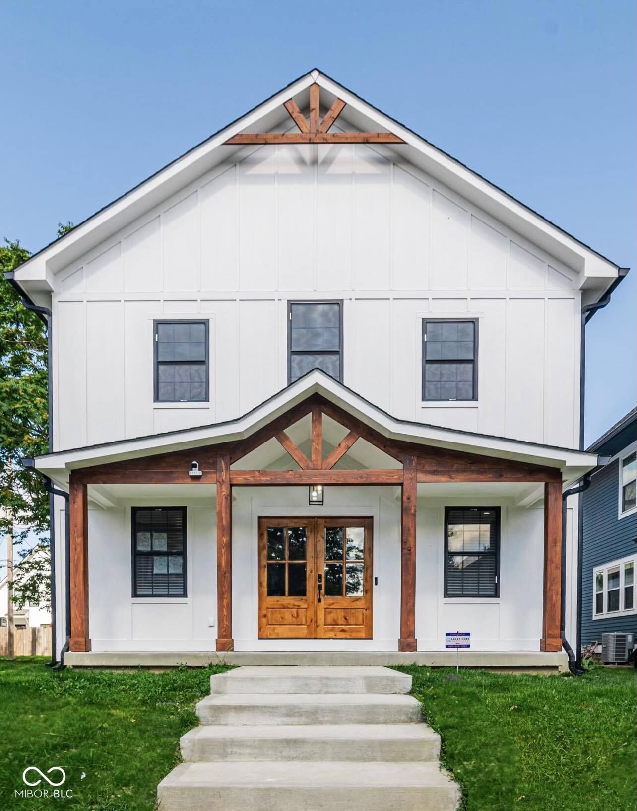 231 Hendricks Place