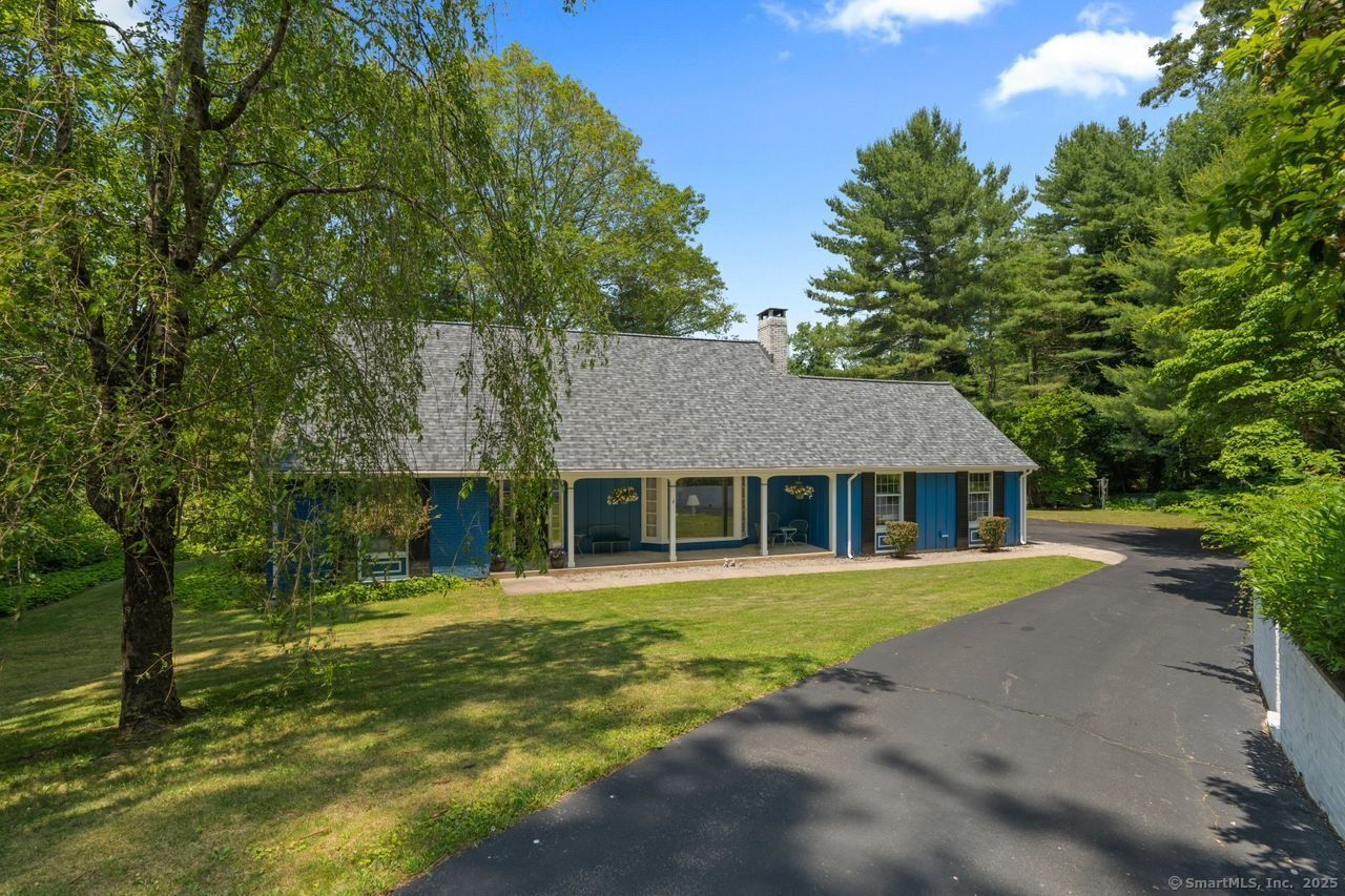 16 Jericho Drive