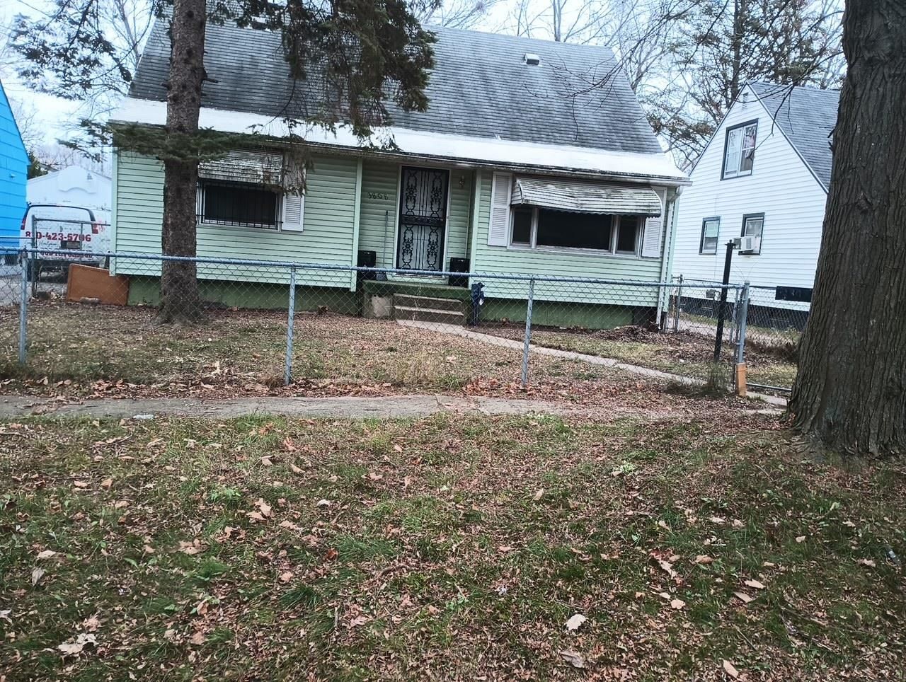 3808 Comstock Street