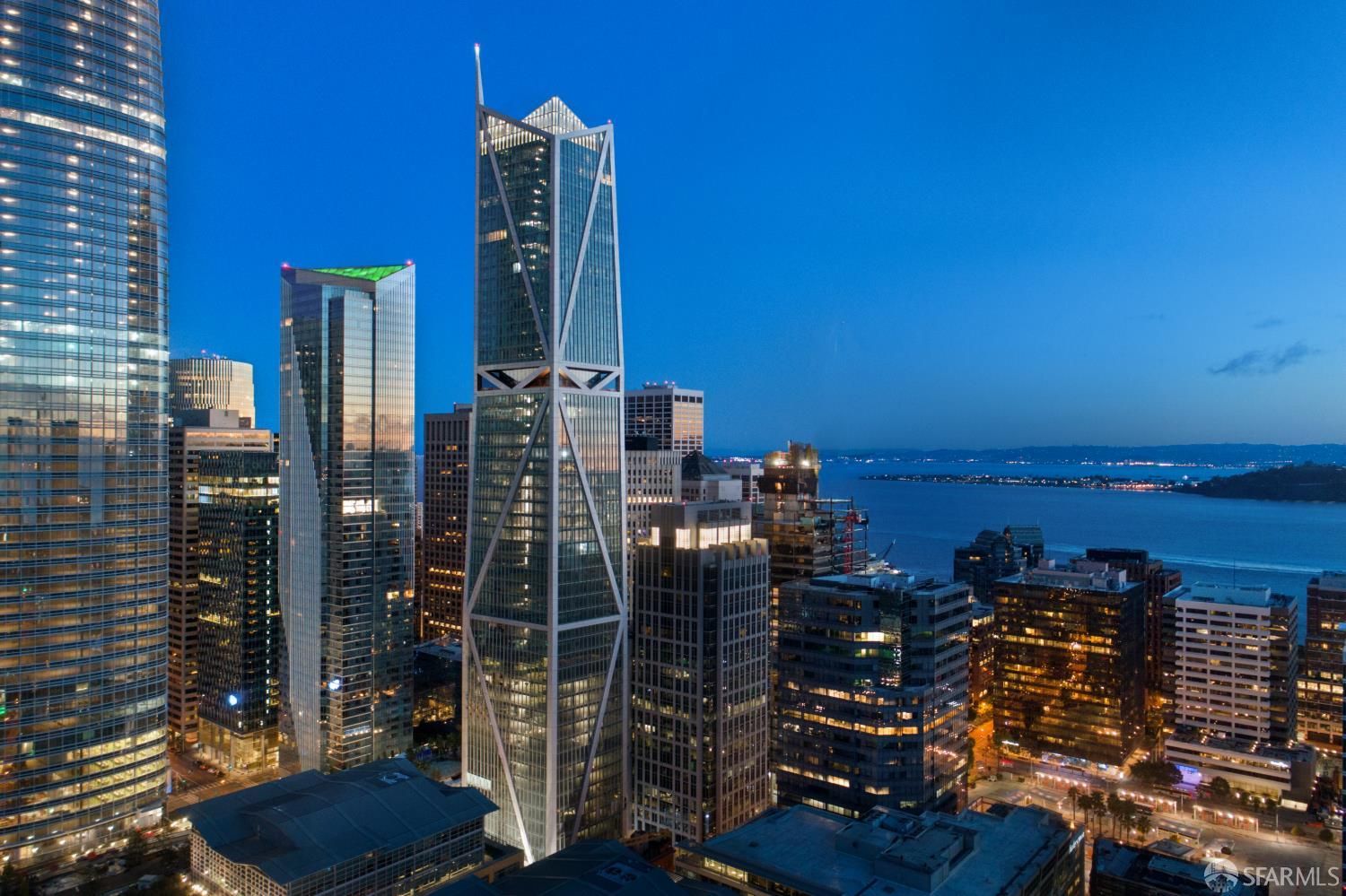 181 Fremont Street 54-L