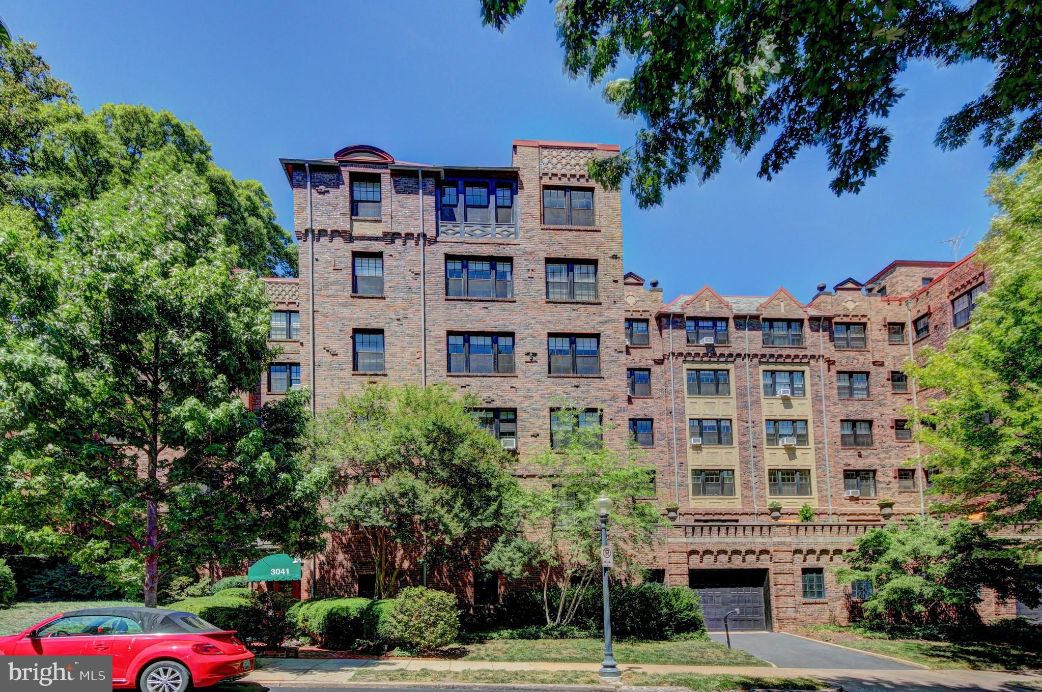 3041 Sedgwick Nw 201-D