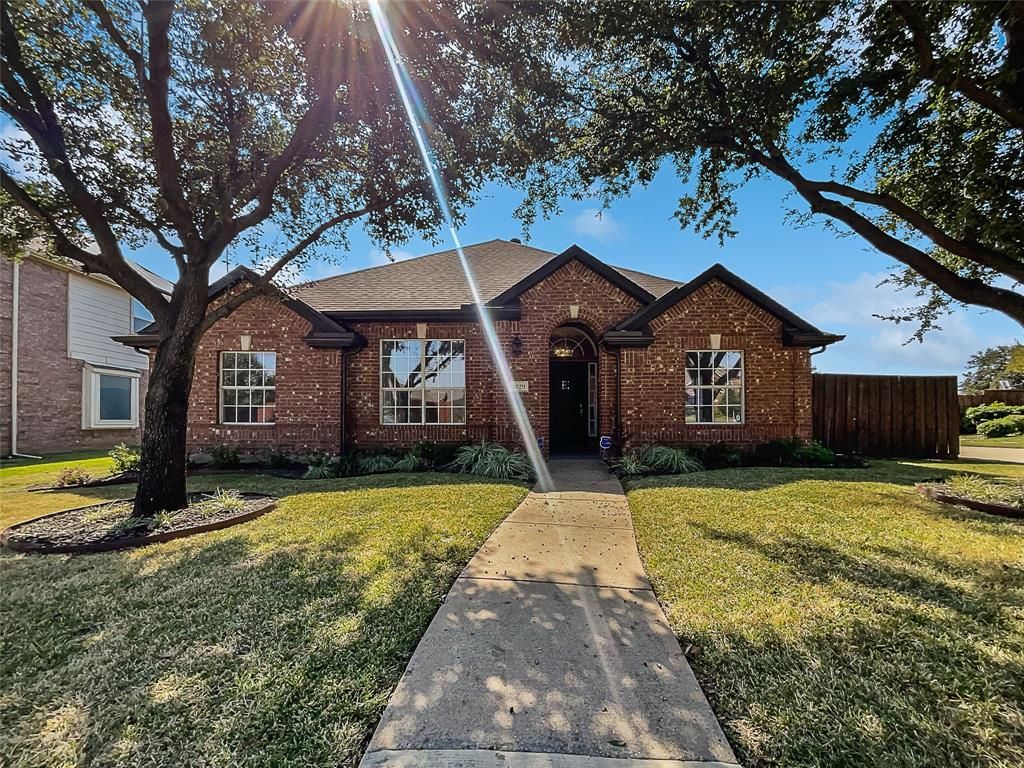 1829 Boyd Court