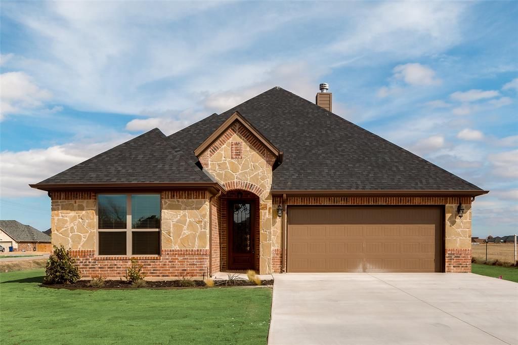 3201 Windcrest Drive