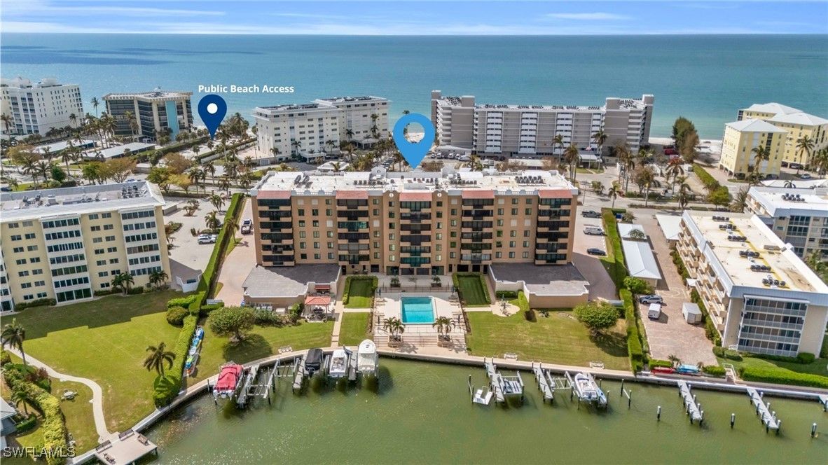 3430 Gulf Shore Boulevard N 4J