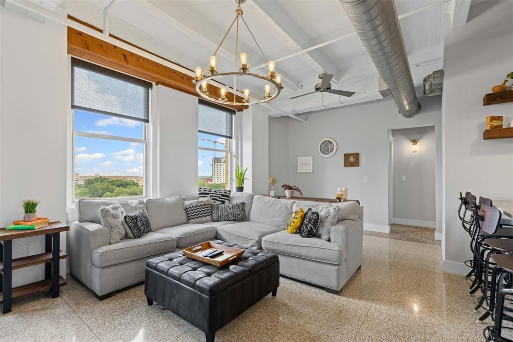 221 W Lancaster Avenue 4012