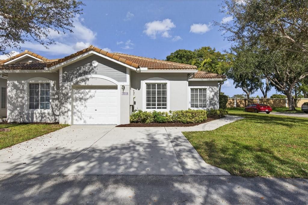 4243 Sw 10th Court