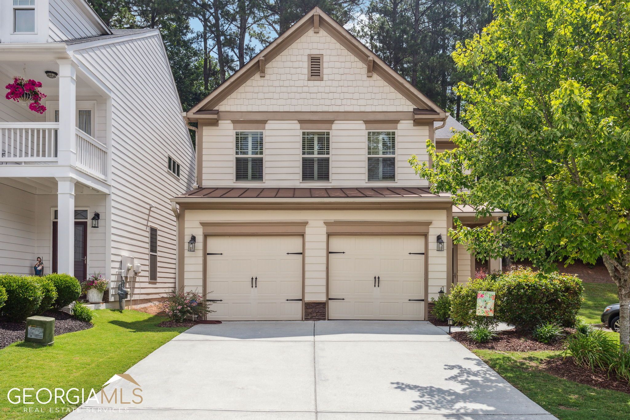 2352 Whispering Drive Nw