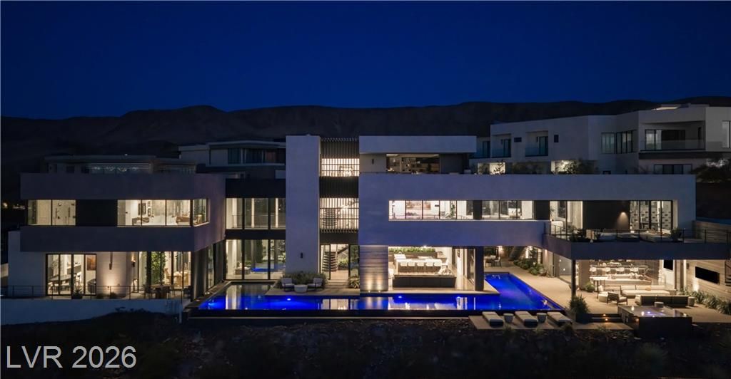 669 Dragon Peak Drive
