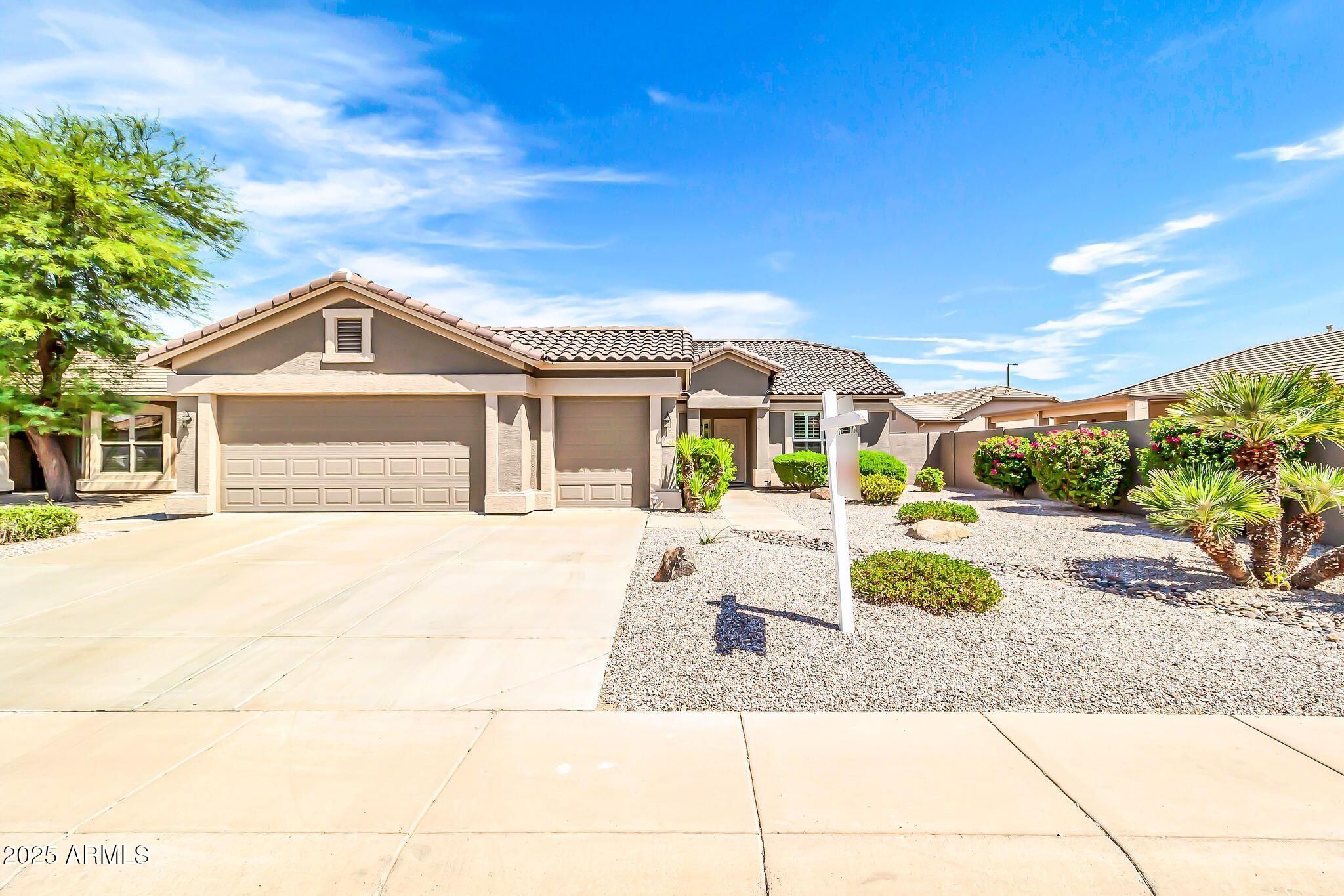 3624 E County Down Drive
